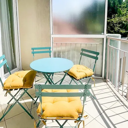 Risso - Charming One Bedroom With A Balcony Apartment