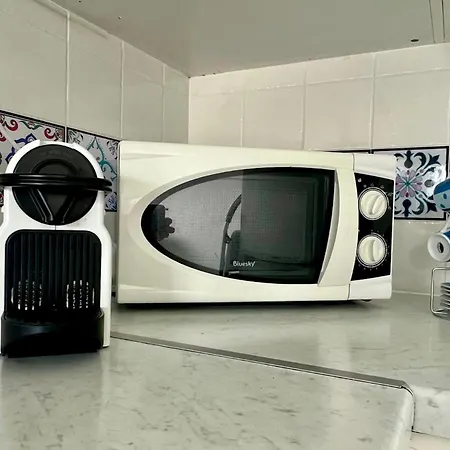 Risso - Charming One Bedroom With A Balcony * Nice