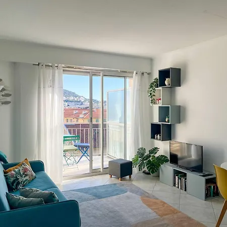 Risso - One Bedroom With Pool, Newly Renovated In Spring 2024 *