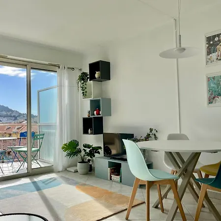 Lejlighed Risso - Charming One Bedroom With A Balcony *